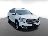 Used 2024 GMC Terrain SLT image 3