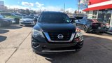 Used 2017 Nissan Pathfinder SV image 2