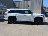Used 2025 Toyota Sequoia Limited image 4