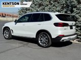 Used 2025 BMW X5 xDrive50e image 4