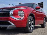 New 2025 Mitsubishi Outlander SEL image 3