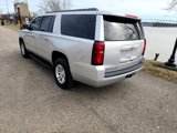Used 2017 Chevrolet Suburban LT image 3