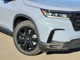 New 2025 Honda Pilot Black Edition image 3