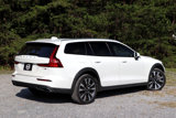 Used 2020 Volvo V60 T5 Cross Country image 3