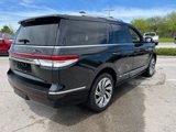 Used 2024 Lincoln Navigator Premiere image 4