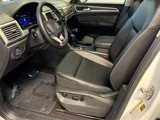 Certified 2023 Volkswagen Atlas SE image 6