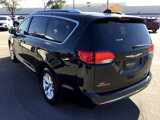Used 2020 Chrysler Pacifica Limited image 3