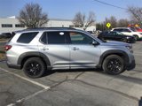 New 2025 Honda Pilot Touring image 2