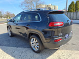 Used 2016 Jeep Cherokee Limited image 4