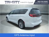 New 2025 Chrysler Pacifica Select image 3