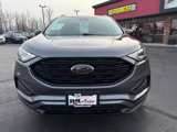 Used 2022 Ford Edge SE w/ Black Appearance Package image 2