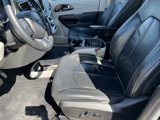 Used 2017 Chrysler Pacifica Touring-L image 4