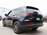 Used 2024 Jeep Grand Cherokee Limited image 3
