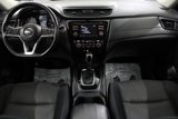 Used 2017 Nissan Rogue SV image 2