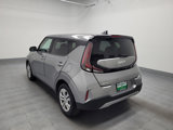 Used 2023 Kia Soul LX image 5
