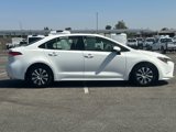Used 2022 Toyota Corolla LE image 3