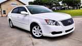 Used 2010 Toyota Avalon XL image 2