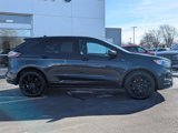 Used 2022 Ford Edge ST-Line w/ Class II Trailer Tow Package image 2