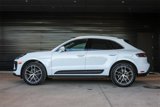 Certified 2025 Porsche Macan image 2