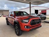 Used 2018 Toyota Tacoma TRD Sport w/ Technology Package image 3