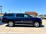 Used 2018 Chevrolet Suburban LT w/ LT Signature Package image 3