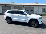 Used 2019 Jeep Grand Cherokee Laredo w/ 18" Wheel & 8.4" Radio Group image 3