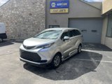 Used 2022 Toyota Sienna LE image 3