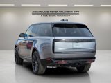 New 2025 Land Rover Range Rover SE image 4