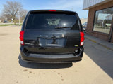 Used 2019 Dodge Grand Caravan SE image 4