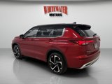 Used 2024 Mitsubishi Outlander SEL image 2