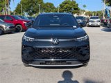 New 2025 Volkswagen Tiguan SEL R-Line image 3