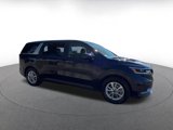 Used 2024 Kia Carnival LX image 2