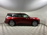New 2025 INFINITI QX80 Luxe image 3