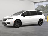 New 2025 Chrysler Pacifica Limited image 2