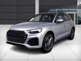 Used 2024 Audi Q5 e Premium Plus w/ Premium Plus Package image 3