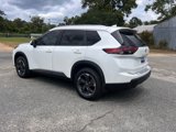 Used 2024 Nissan Rogue SV w/ SV Premium Package image 5