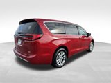 New 2025 Chrysler Pacifica Select image 3