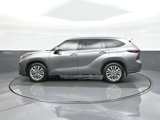 Certified 2025 Toyota Highlander Platinum image 4