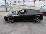 Used 2017 Ford Focus SEL w/ Cold Weather Package image 3