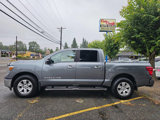 Used 2018 Nissan Titan SV image 3