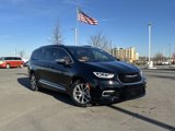 New 2025 Chrysler Pacifica Pinnacle image 2