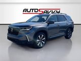 Used 2025 Honda Pilot Touring image 3