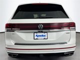 Used 2025 Volkswagen Atlas SEL Premium R-Line image 5