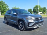 Used 2024 Volkswagen Taos SE image 3
