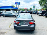 Used 2019 Toyota Camry SE image 3