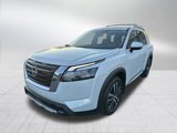 New 2025 Nissan Pathfinder Platinum image 3