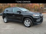 Used 2022 Jeep Compass Latitude image 2