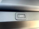 Used 2025 Land Rover Range Rover SE image 6