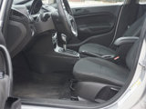 Used 2017 Ford Fiesta SE image 3