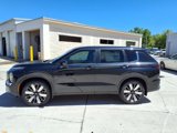 New 2025 Mitsubishi Outlander SE image 2